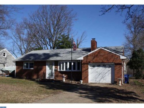31 Front St, Florence, NJ 08518-1318