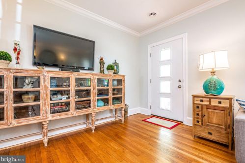 407 Leighton Ave, Silver Spring MD  20901-4824 exterior