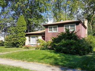 585 Washington St, Elmhurst, IL 60126-4339