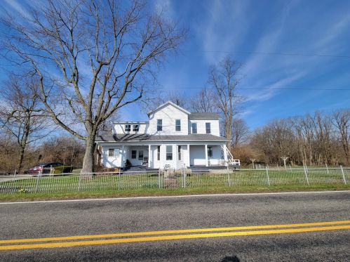 2589 Hampton Rd, Springfield, OH 45502-9684