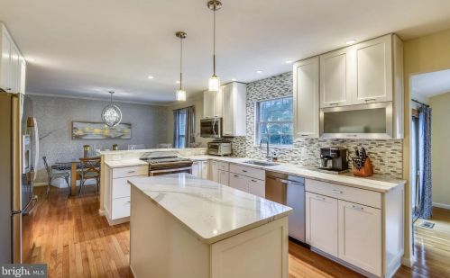 281 Shakespeare Dr, Severna Park MD 21146-2150 exterior