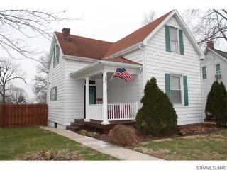 404 State St, Belleville, IL 62220-2423