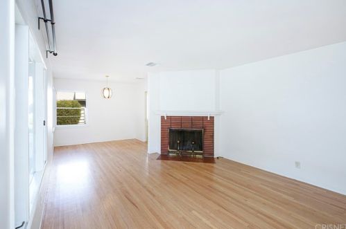 1828 Canada Blvd, Glendale CA  91208-2610 exterior