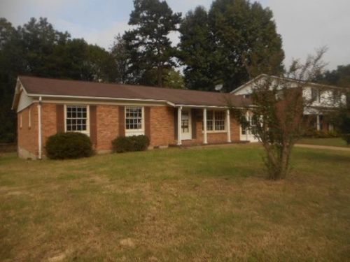 209 Timberlake Dr, Danville, VA 24540-2403