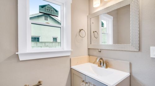 1315 Rosewood Ave, Anaheim CA  92805-1119 exterior