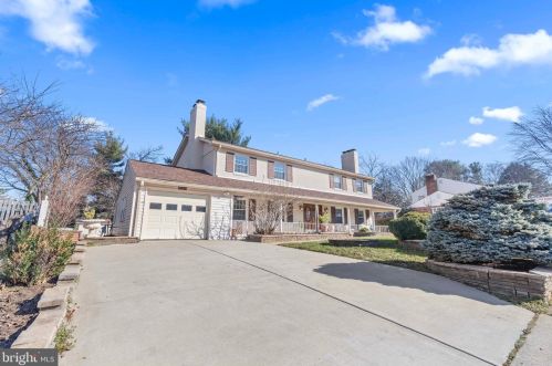8124 Dunsinane Ct, Mc Lean, VA 22102-2719