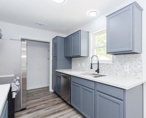 9813 Wren Ct, Conroe TX  77385-3729 exterior