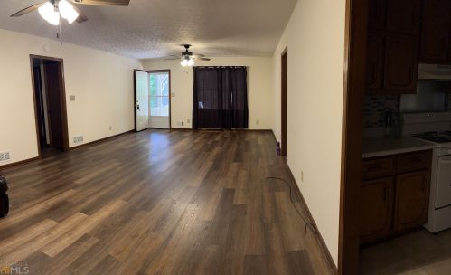 125 Scott Blvd, Stockbridge GA  30281-3853 exterior