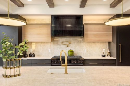 586 Gaylord St, Denver CO  80209-4626 exterior