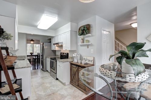 6369 Buffie Ct, Springfield VA  22015-3401 exterior