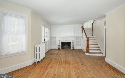 409 Warwick Rd, Tavistock NJ 08033-3829 exterior