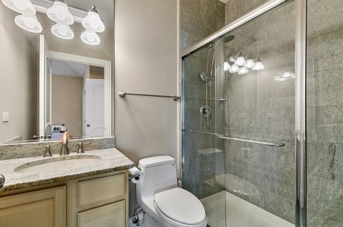 9171 Falling Waters Dr, Willowbrook IL  60527-0717 exterior