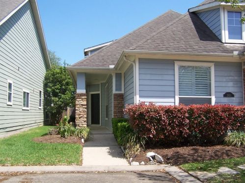 2820 Seaside Dr, Taylor Lake Village TX  77586-5497 exterior