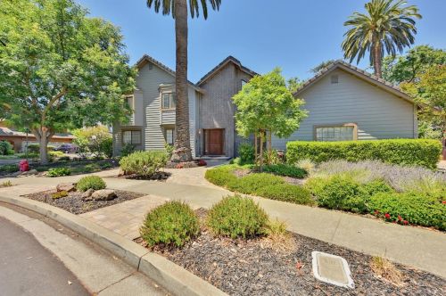 885 Mendenhall Dr, Livermore, CA 94550-5648