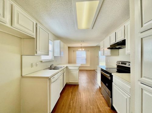 7208 Rdg Rd, Fort Worth TX  76133-7726 exterior