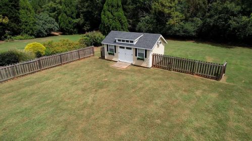 1041 Devon Dr, Madison GA  30650-6409 exterior