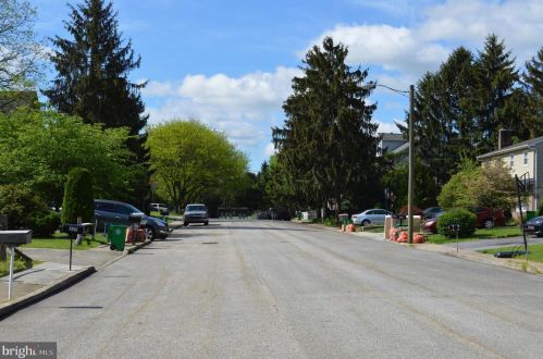 320 Juniper St, Carlisle, PA 17013-2524