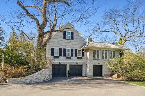 720 Ravinia Glen Pl, Highland Park, IL 60035-5131