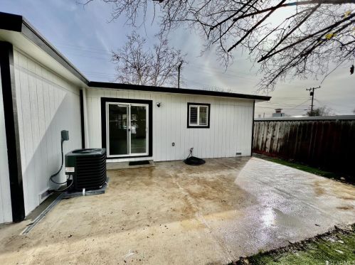 2847 Avon Ave, Concord CA  94520-5432 exterior