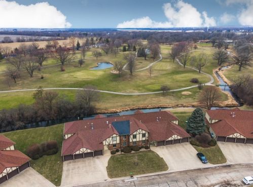 14 Crystal Ct, Swygert, IL 61764-9714