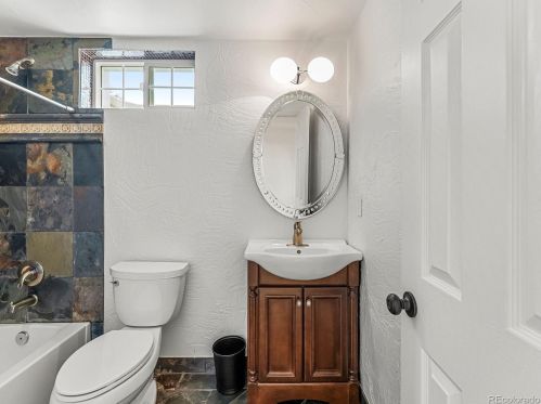 4930 Clarkson St, Englewood CO  80113-7008 exterior