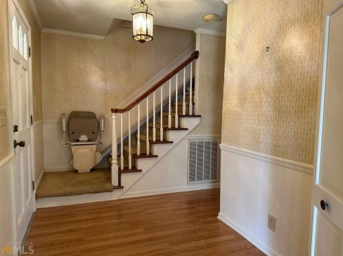 804 Wisteria Way, Lagrange, GA 30240-1640