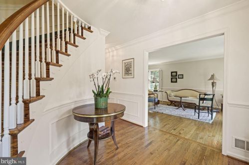 1905 Chapel Hill Rd, Silver Spring, MD 20906-1117