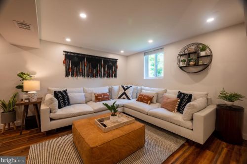 9907 Markham St, Silver Spring MD 20901-2233 exterior