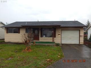 348 Clackamas Cir, Woodburn, OR 97071-4406