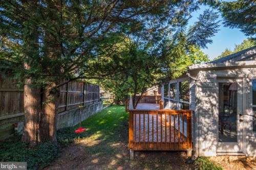 407 Greenbrier Dr, Silver Spring MD 20910-4230 exterior