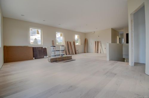 543 1st St, Salida, CO 81201-2805