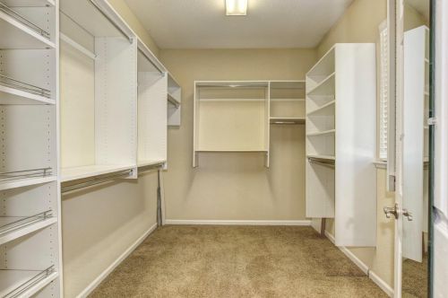 5616 Mingee Way, Elk Grove CA  95757-1647 exterior