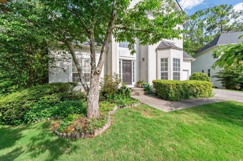209 Creekway Ct, Marietta, GA 30066-4976