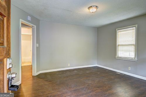 389 Holderness St, Atlanta GA  30310-1725 exterior