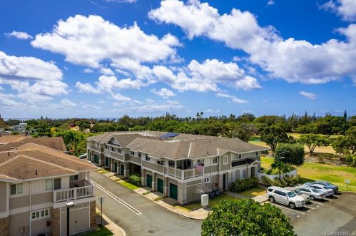 1175 Mokuhano St, Honolulu, HI 96825-3813