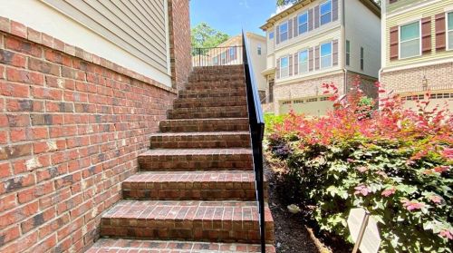 2131 Elvan Cir, Atlanta GA  30317-1307 exterior