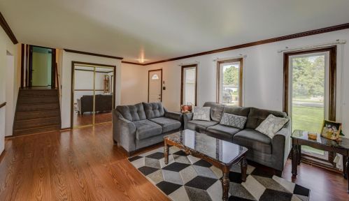 9525 Southwood Dr, Hammond IN 46321-3021 exterior