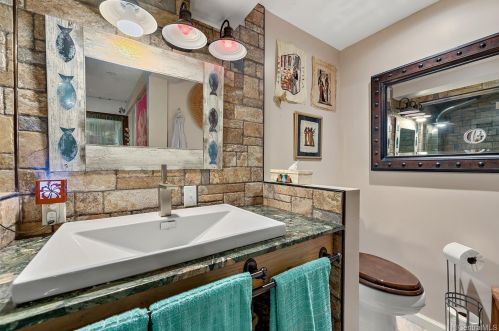 3618 Alani Dr, Honolulu HI  96822-1414 exterior