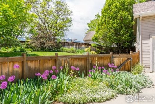 77 Pima Ct, Boulder, CO 80303-3970