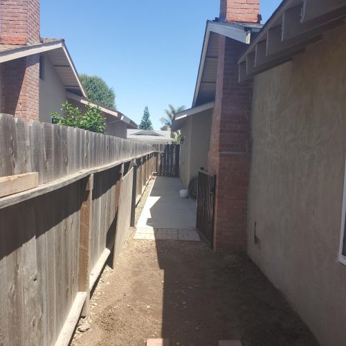 260 Earlham Dr, Turlock CA 95382-1700 exterior