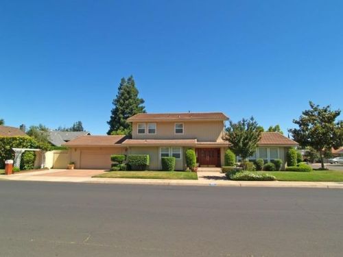 921 Sylvan Meadows Dr, Modesto, CA 95356-2052