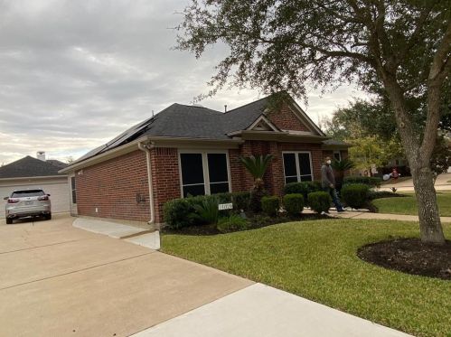 1402 Waterside Village Dr, Richmond TX  77407-6952 exterior