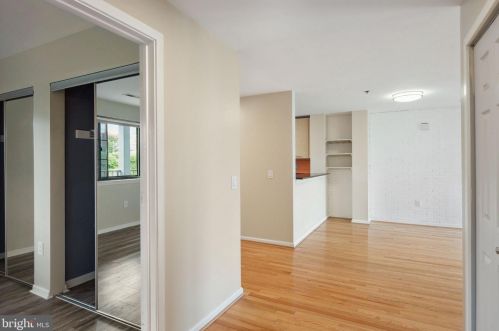 2 Leverington Ave, Philadelphia PA  19127-2203 exterior