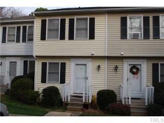 15 Prestwick Pl, Durham NC  27705-6140 exterior