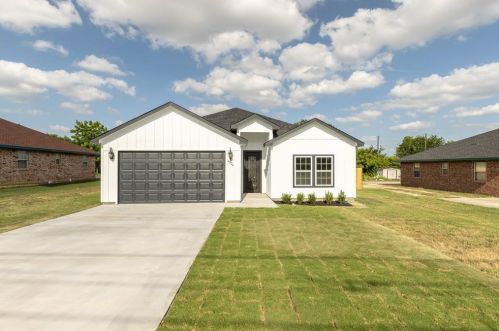 6524 Bowman Roberts Rd, Fort Worth, TX 76179-3378