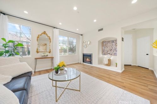 1906 Timberwood, Irvine CA  92620-0286 exterior