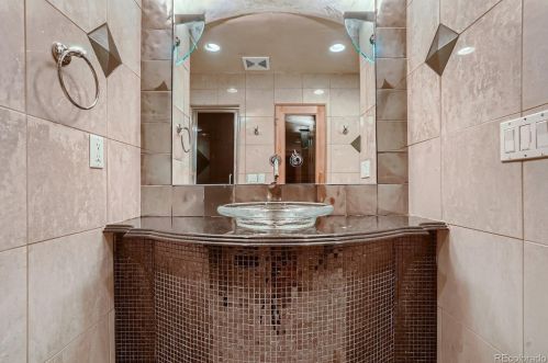 7056 Picadilly St, Aurora CO 80016-2345 exterior