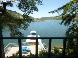 13910 Tulloch Dam Rd, Jamestown, CA 95327-9720