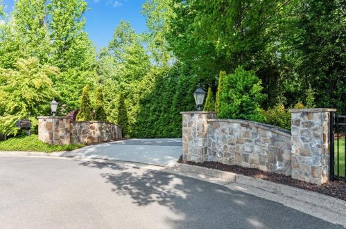 3784 Baccurate Pl, Marietta, GA 30062-8700