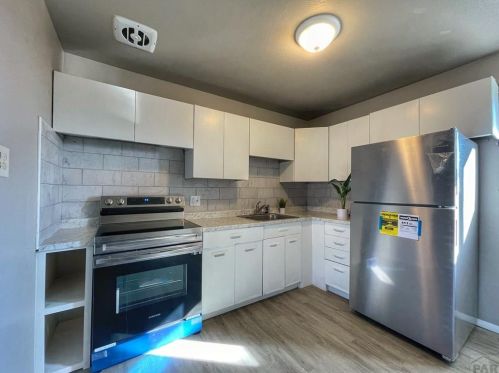 2940 Lancaster Dr, Pueblo CO  81005-3149 exterior